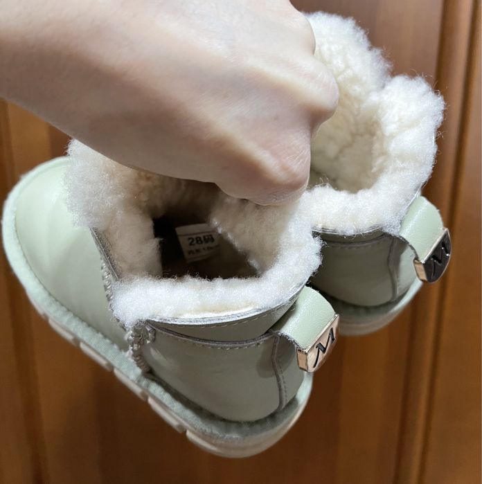 Продам натуральные детские угги