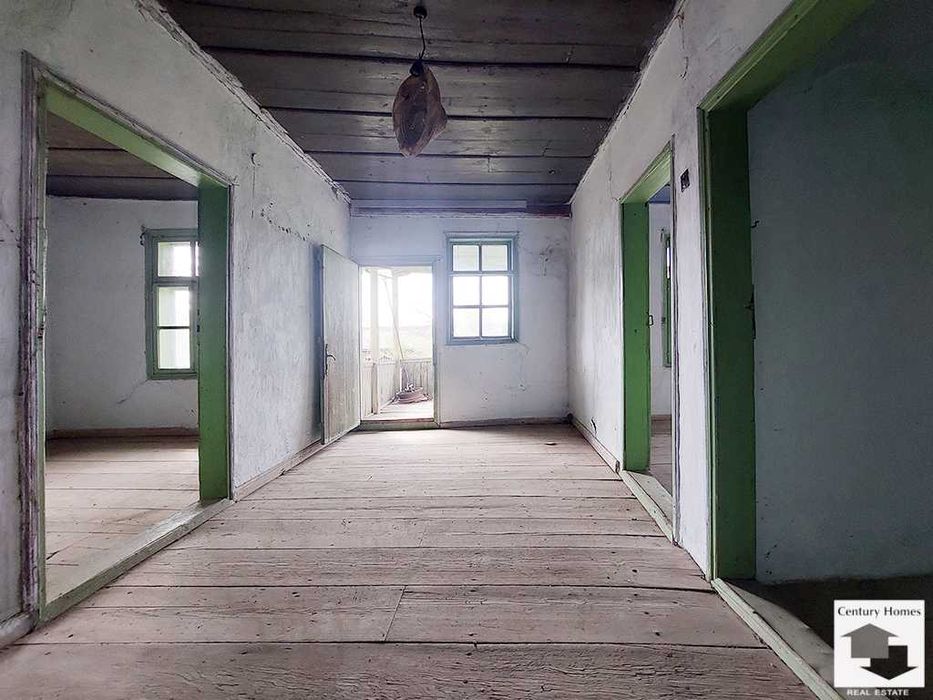 140337 Уникален имот с 5 дка двор и две къщи в с. Паскалевец