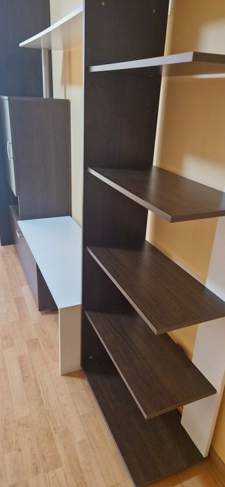 Секция с гардероб и шкаф за обувки