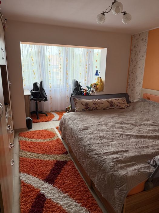 Vand aprtament 2 camere decomandat confort 1