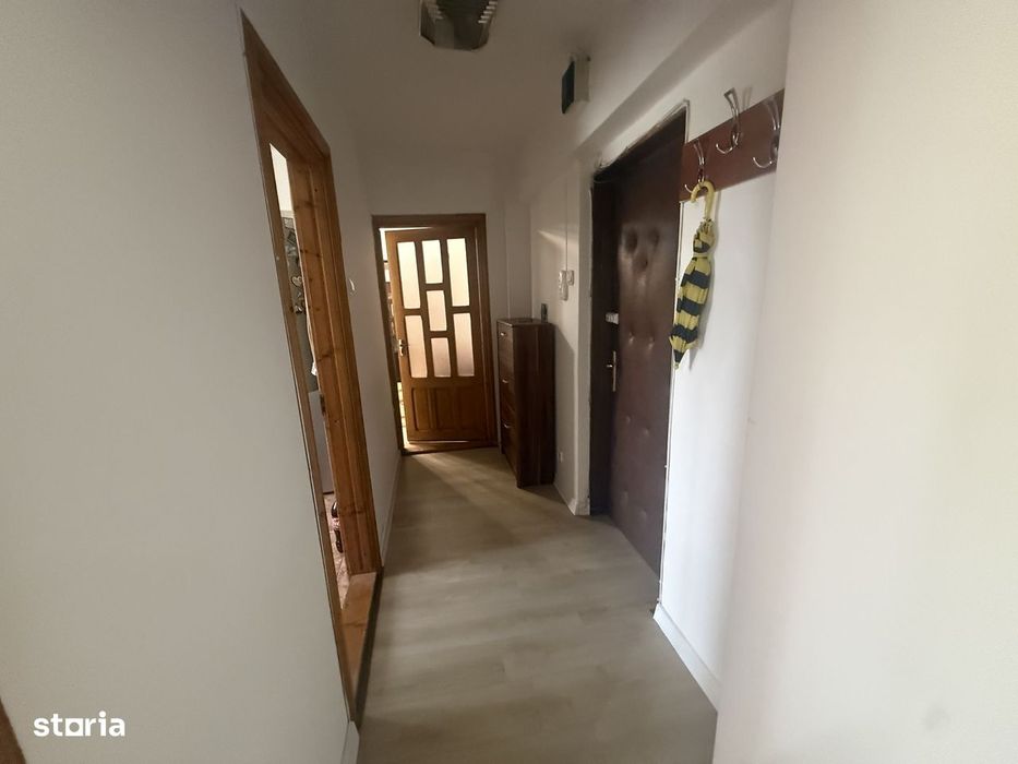 Închiriere 2 decomandate etaj 2/4 Rovine
