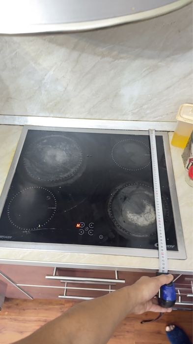 Продам электроплитку Candy, варочная поверхность