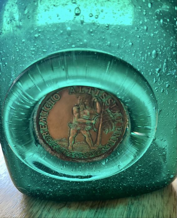 Стъклена кана ваза с бронзов медал духано занаятчийско стъкло Мурано