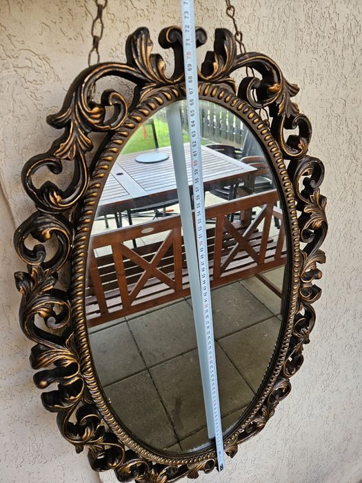 Oglinda de perete ovala cu rama clasica