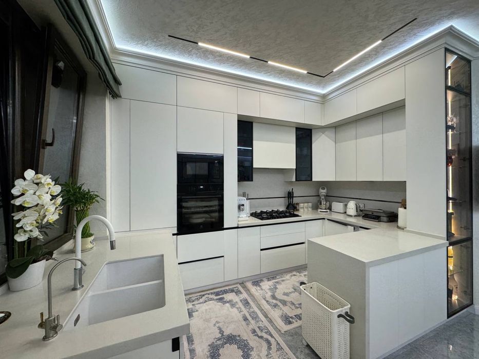 Продается Люкс квартира. Единственная такая. 110м2. Вокзал.