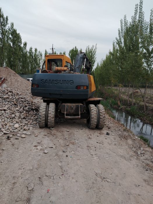 Самсунг екскаватор сотилади