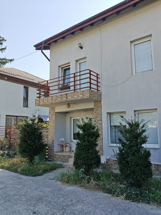 vând vila 5+ camere Popești Leordeni (centru)