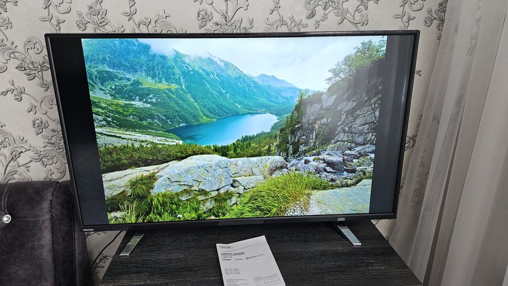 Телевизор TOSHIBA 43 дюйма