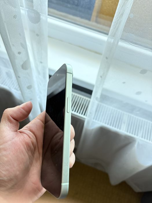 Iphone 15 Verde 86% baterie Impecabil