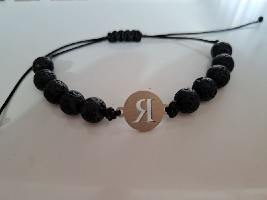 Гривни с букви и ест.камъни и стоманени елементи