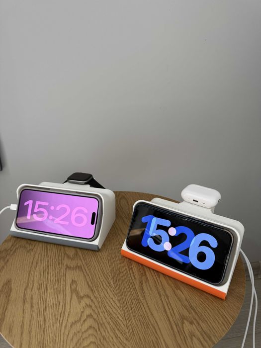iPhone StandBy Стойка (12-17 Pro/Max) – 2-в-1 за iPhone, Apple Watch & AirPods