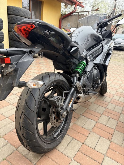 Motocicleta Kawaski Ninja ER6F