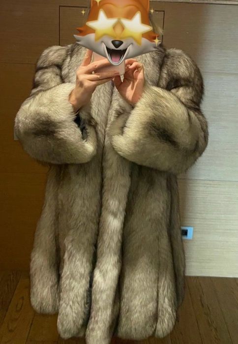 Палто от сребърна лисица