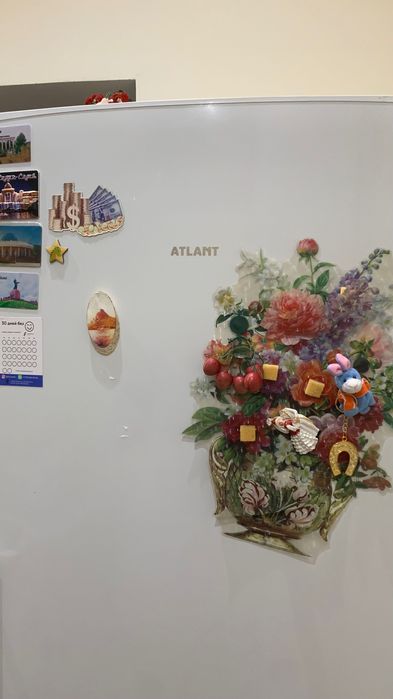 Продается холодильник Атлант