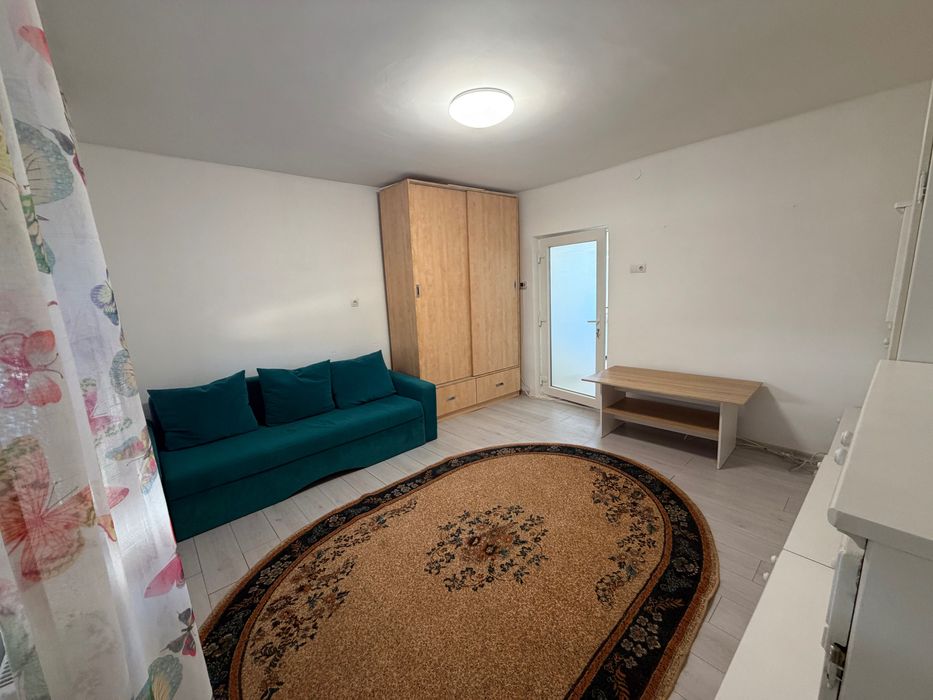 Casă de închiriat