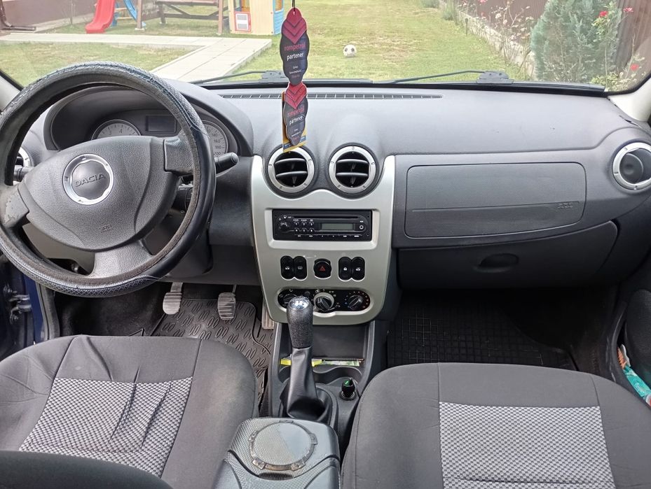DACIA Logan 2011 — imagine 4