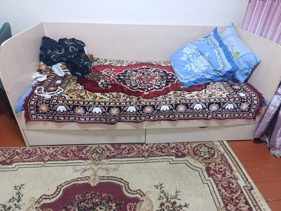 Отдам даром кровать