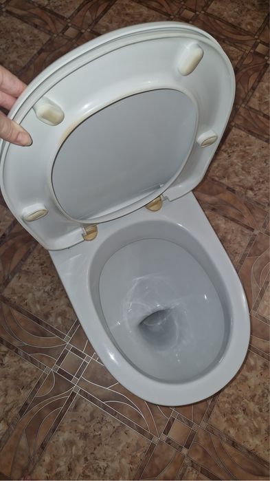 Продам унитаз б/у