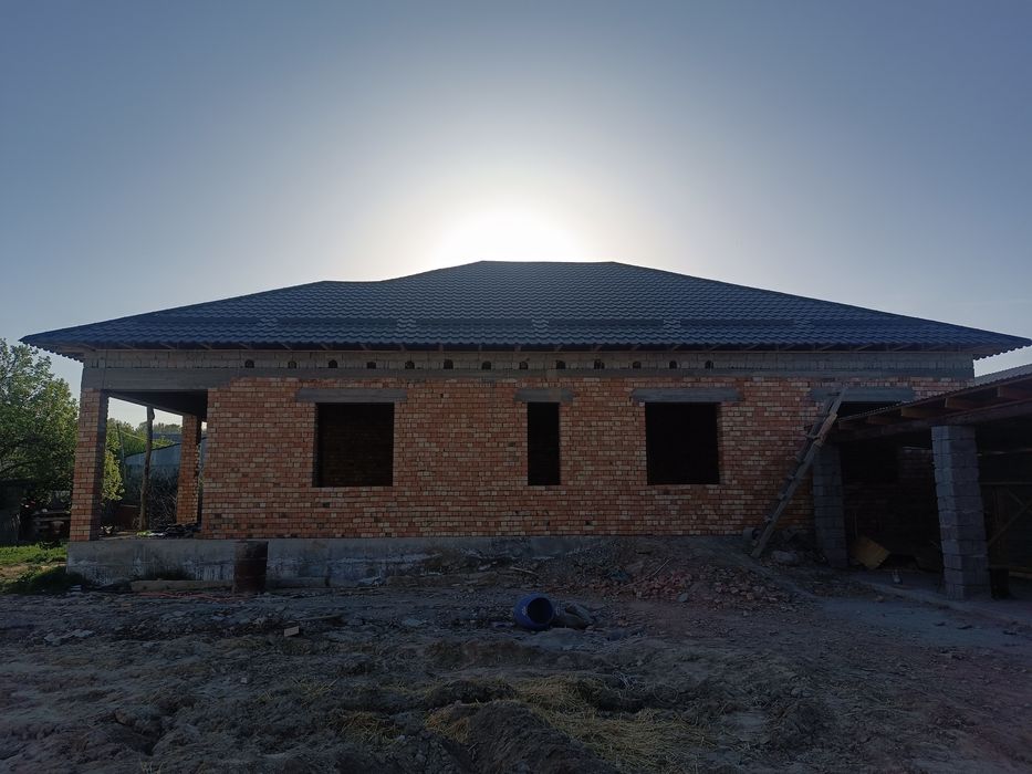 Дом с плошадю 10 сот