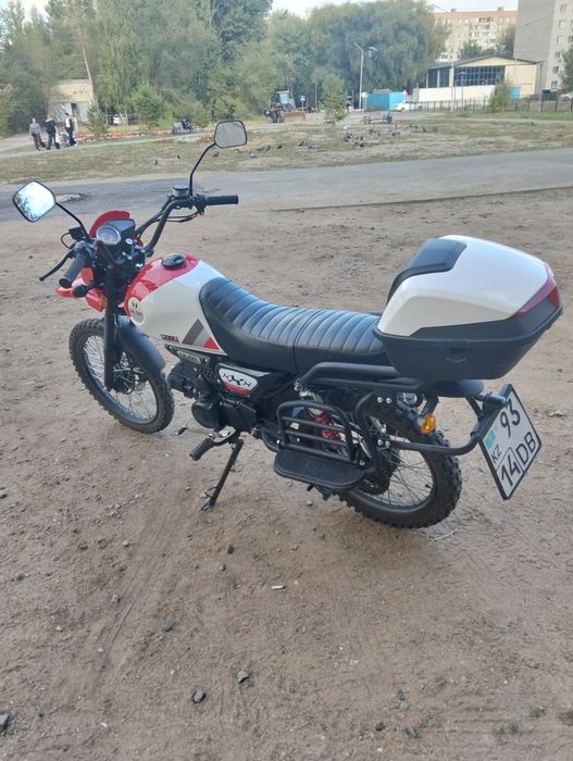 Мотоцикл ular scrambler