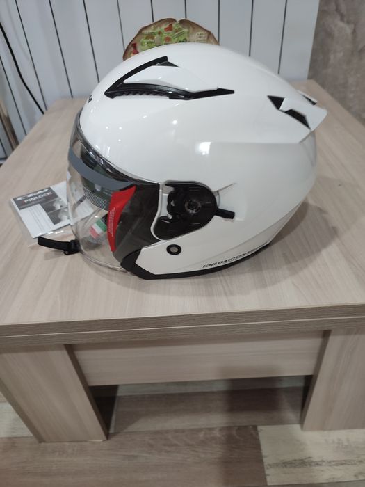 Продам шлем на мото