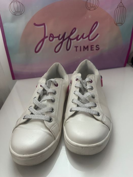 Сникърси Cat&Jack 37номер