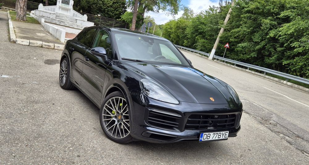 Porsche Cayenne Coupe E-Hybrid 470cp, TVA deductibil