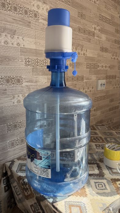 Продам 19 литровую бутылку