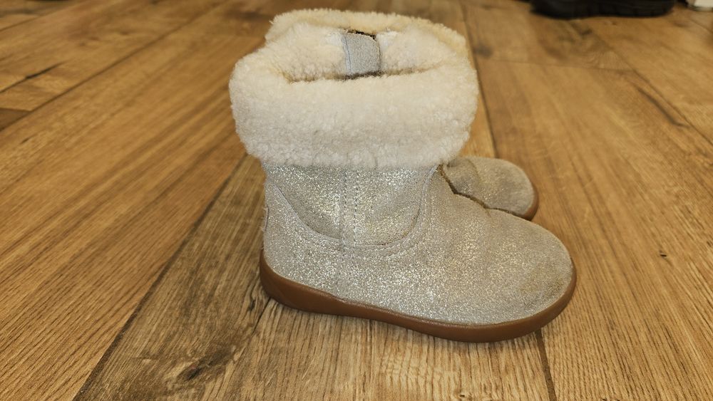 Ghete fete  UGG, piele, 22