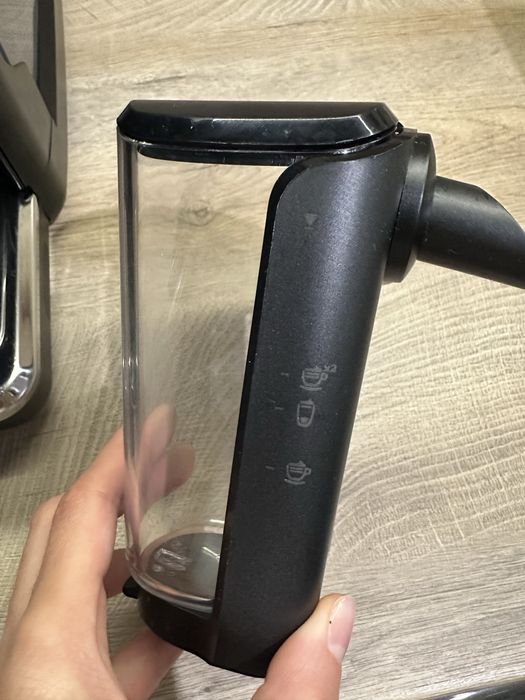 Кафеавтомат Philips LatteGo 2231 с автоматична капучино система