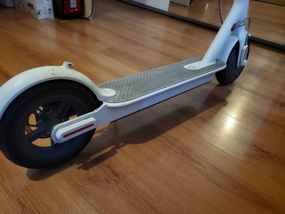 электросамокат Xiaomi M365