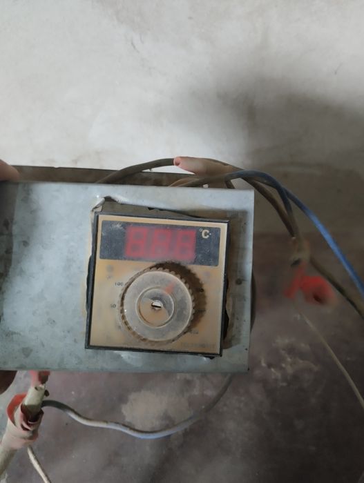 Духовка сотилади!!!