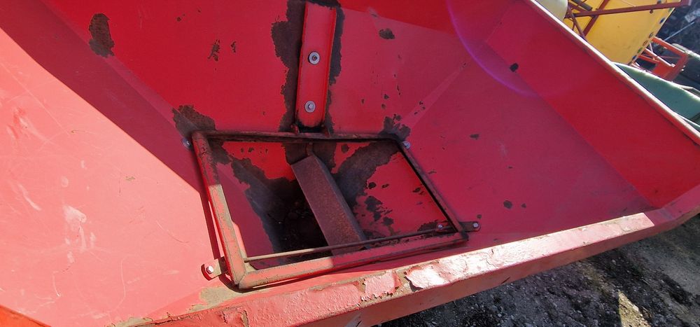 MIG împrăștiat Azot 1500kg hidraulic