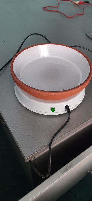 Продавам волиери, клетки, кафези и аксесоари