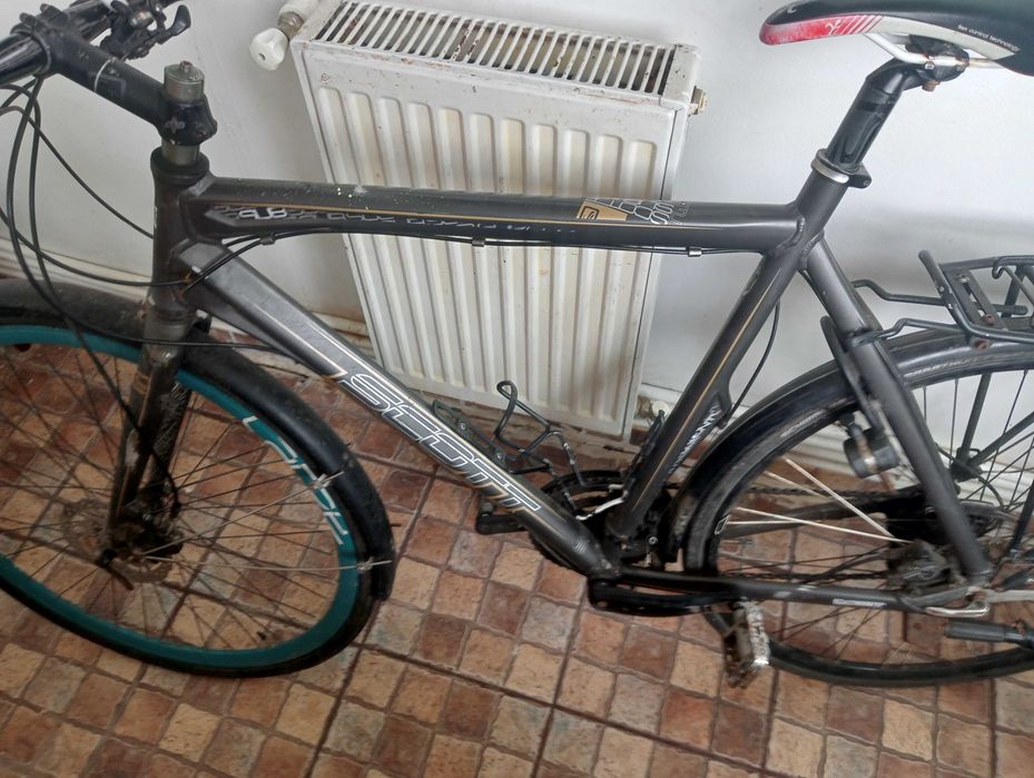 Vând 2 biciclete