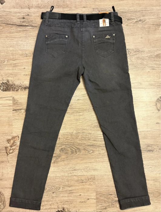 Pantaloni Damă Adorati – Eleganță & Stil Unic
