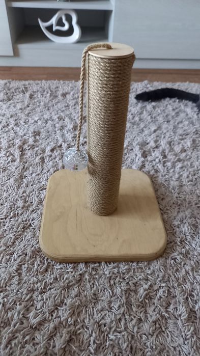 Продам новую когтеточку