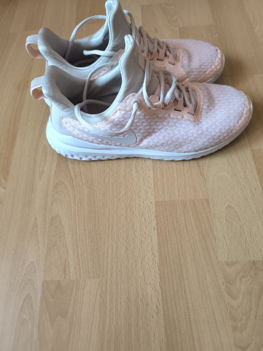 Nike roz dama rival
