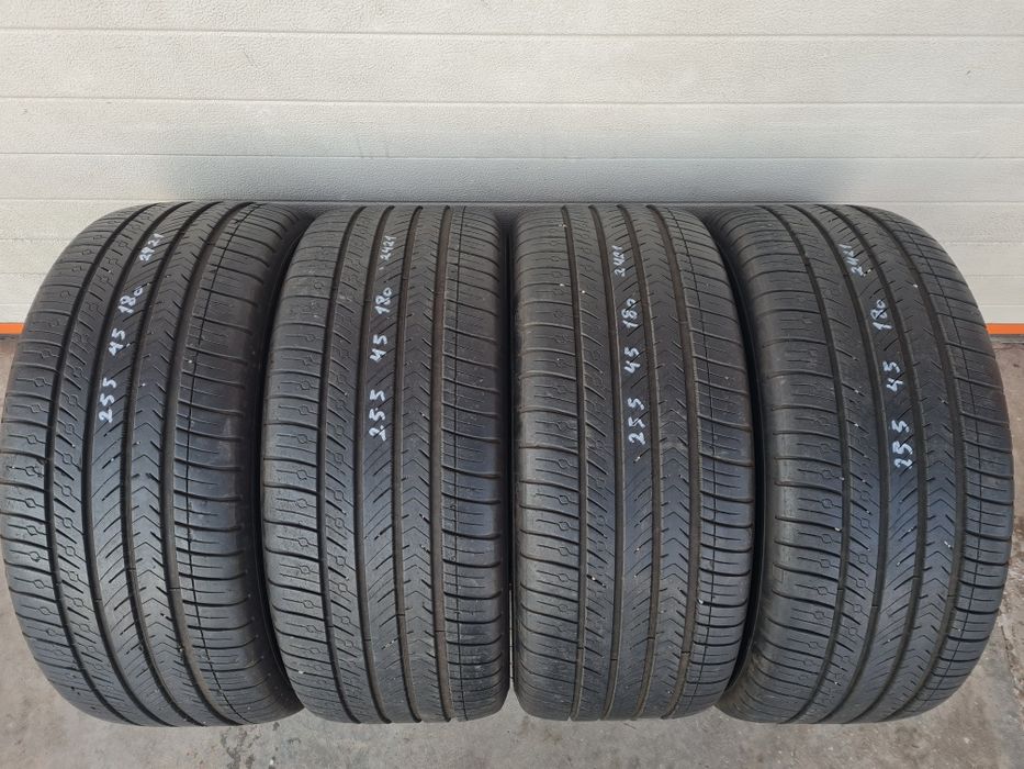 Всесезонни гуми 4 броя MICHELIN PilotSport AllSeason4 255 45 R18