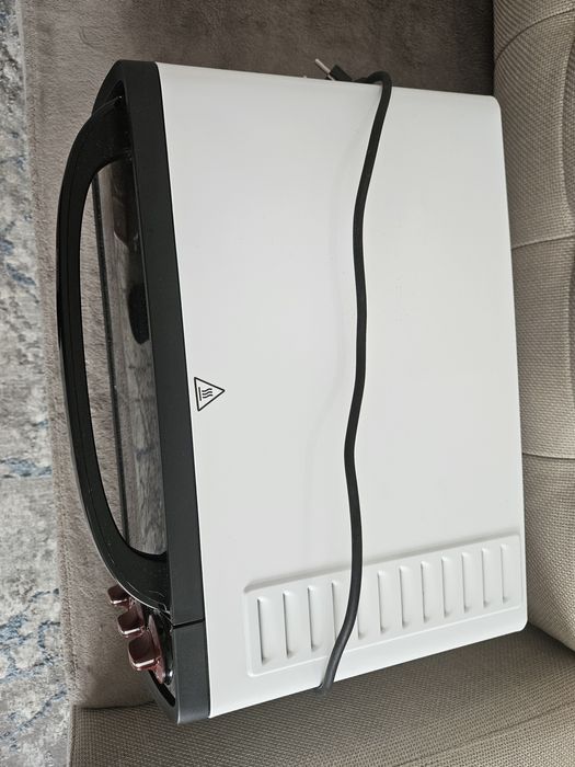 Cuptor electric Delonghi