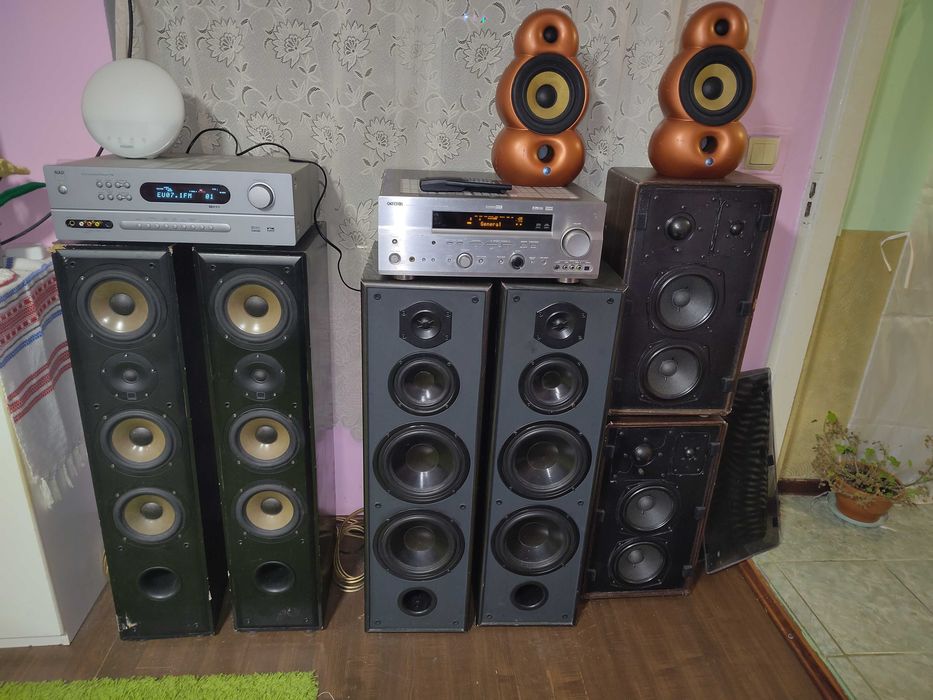 boxe dali dantax braun  amp nad yamaha peavey