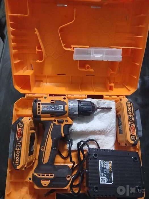 Аккумуляторный шуруповерт Ingco 20V + 2 аккумулятора и зарядка в кейсе