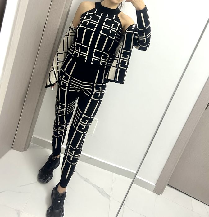 Compleu din 3 piese pantaloni+bluza+maiou S-M