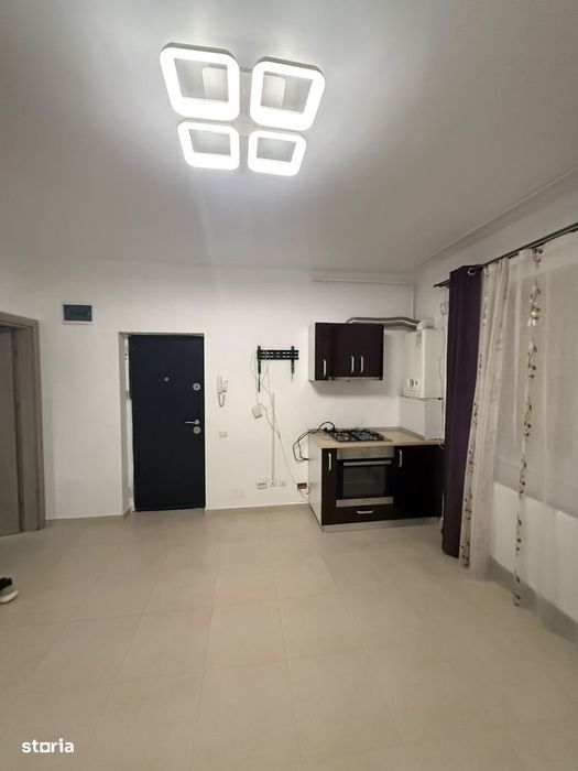 Proprietar închiriez studio la 10 minute de metrou pacii/preciziei.