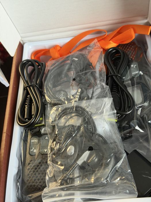 Statie Radioddity T1 , noi sigilate , set 2 buc .