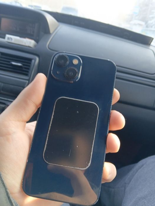 Продам IPhone 13/128