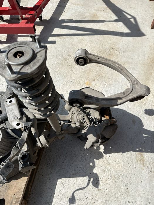 Преден мост Mercedes C class w205 шенкел амортисьор носач мерцедес 205