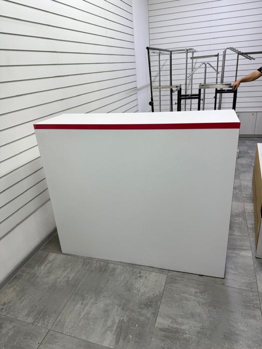 Мебель для бутика/магазина