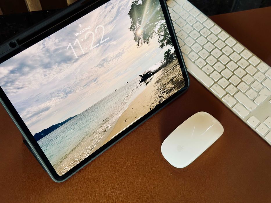 iPad Pro 13 M4 256GB + Magic Keyboard Apple, baterie 99%