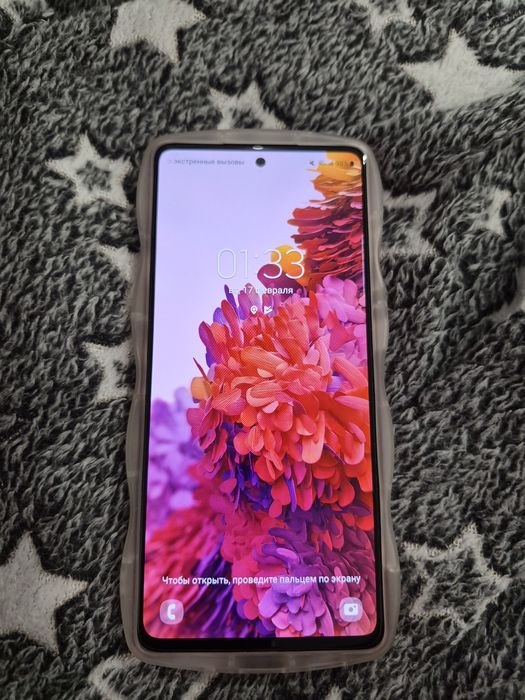 Продам телефон Samsung S20FE